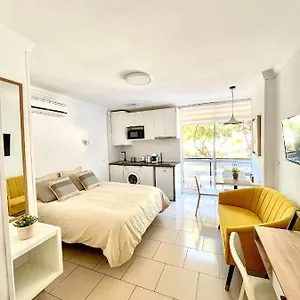 Parque De La Paloma A Metros Del Mar Apartamento